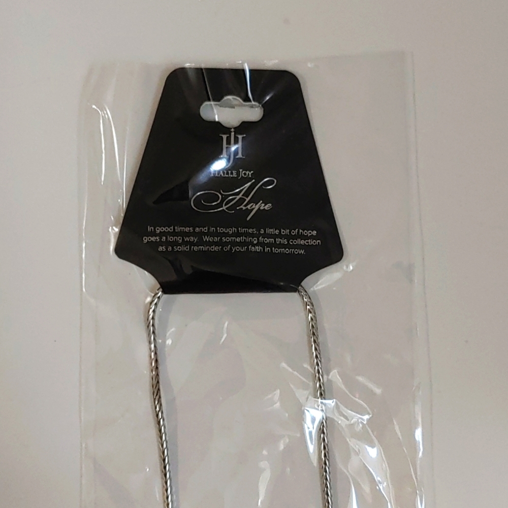 NWT Halle Joy Hope Silver Old Rugged Cross Necklace - Picture 2 of 6